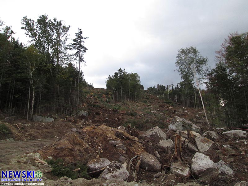 Bottom junction of Green Peak intermediate trail 58 (left) and lift line (right) (September 24, 2016)