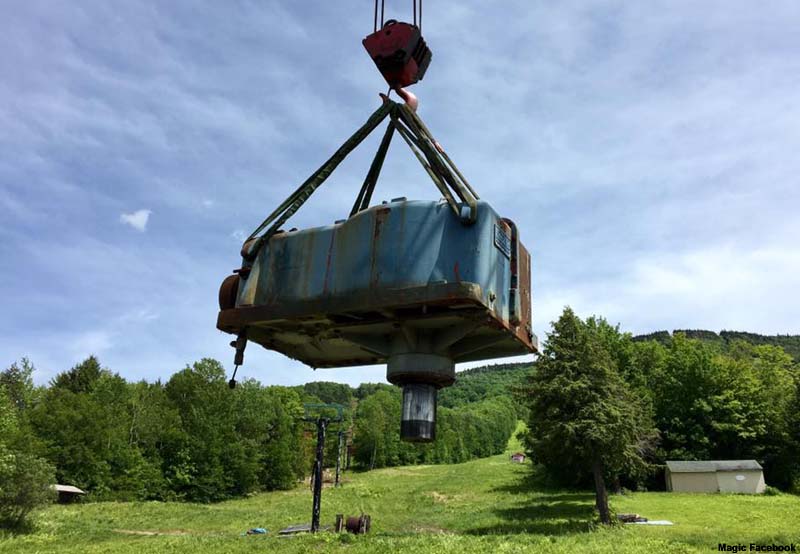 Magic Mountain Green Chair